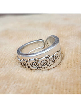 Silverwear Ring Size 8 ONEIDA silverplate ROYAL ROSE